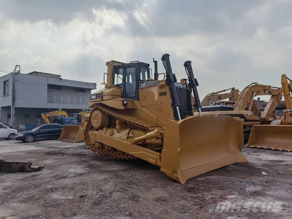 CAT D9N 履带式推土机