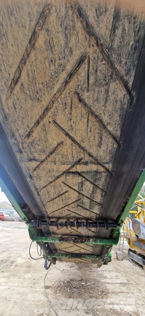 McCloskey 516RT 移动式筛分机