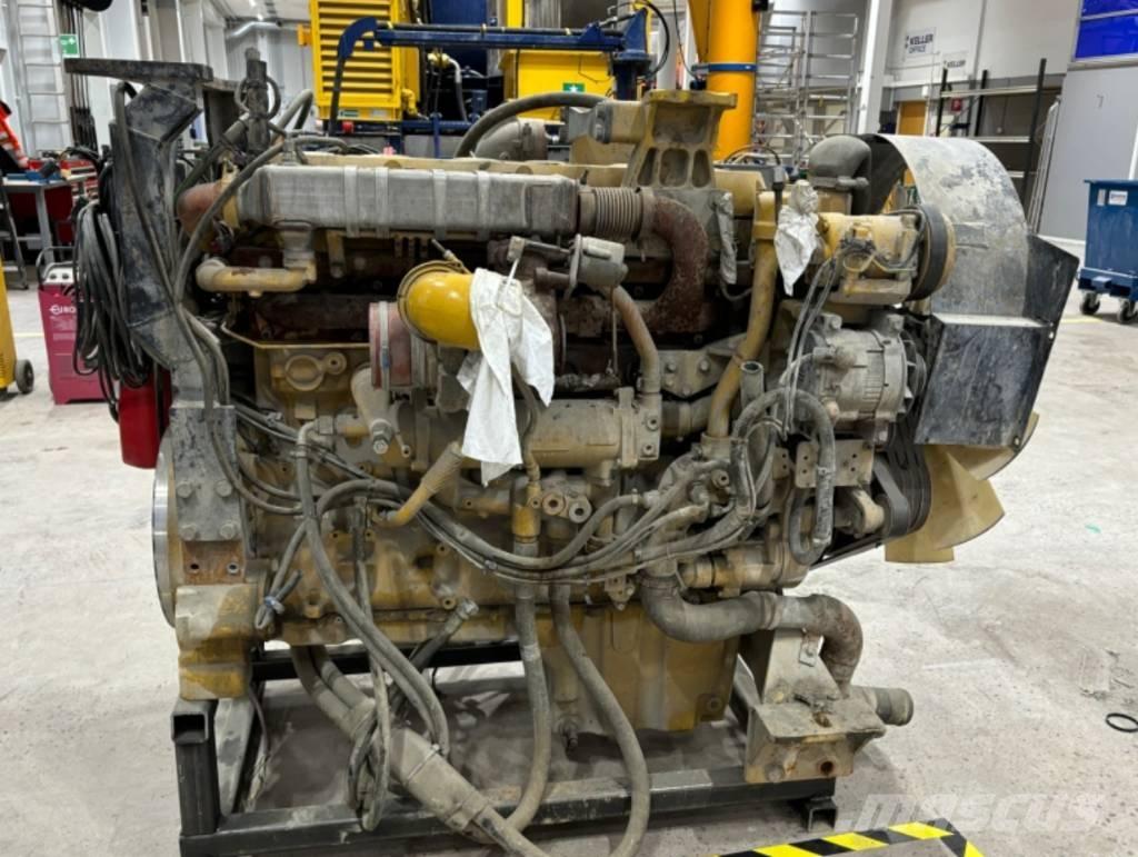 CAT C 13 履带挖掘机