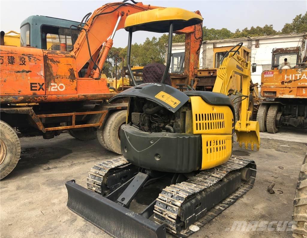 Komatsu PC30 小型挖掘机