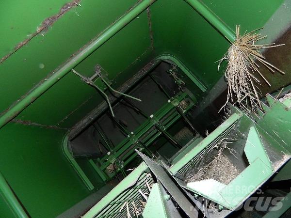 John Deere 960 联合收割机