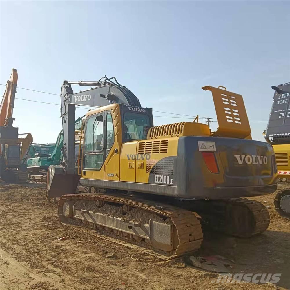 Volvo EC210B 履带挖掘机