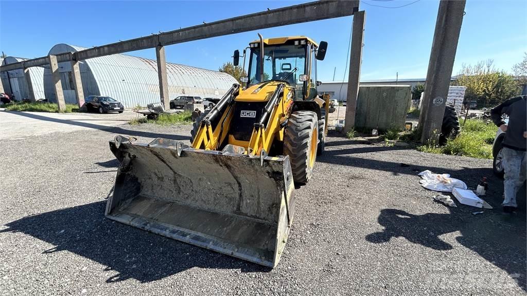 JCB 4CX PRO 反铲装载机