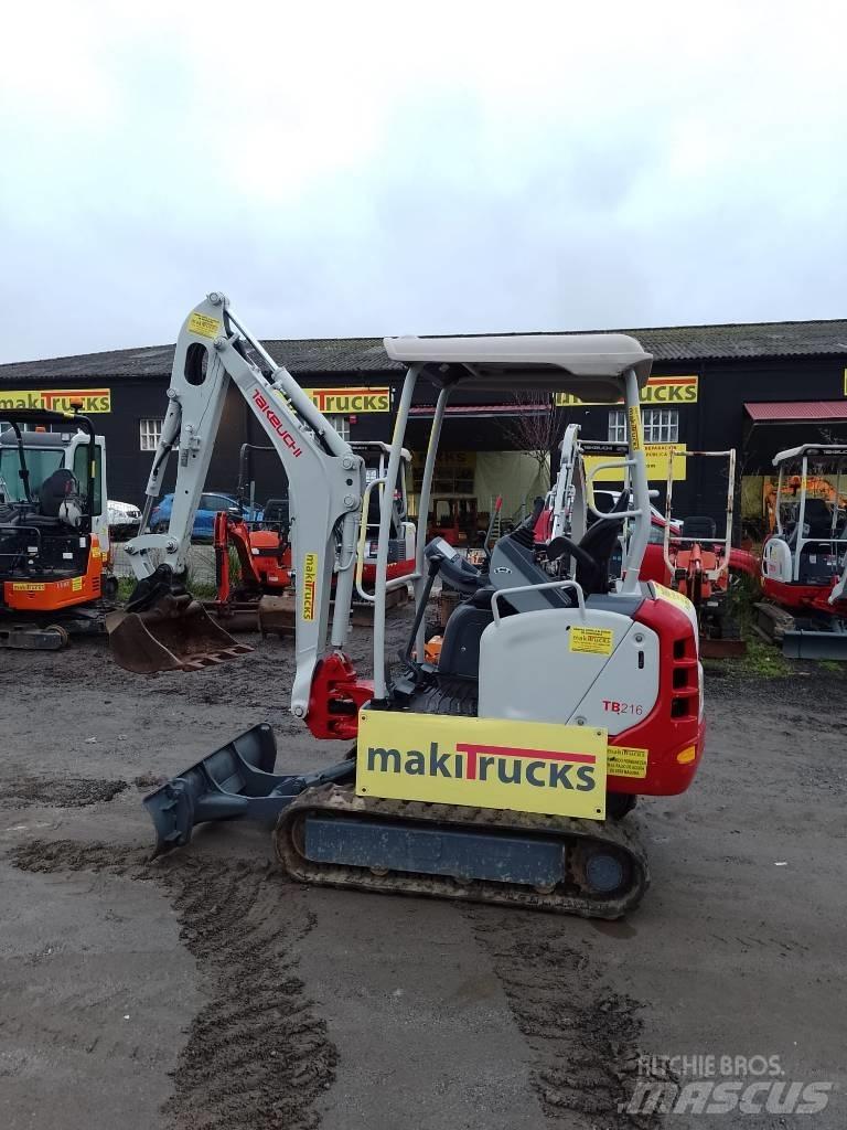Takeuchi TB216 小型挖掘机