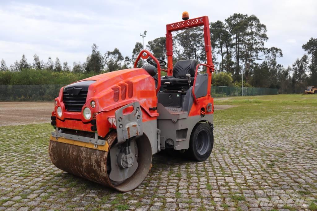 Hammar HD12VT 复合式压路机