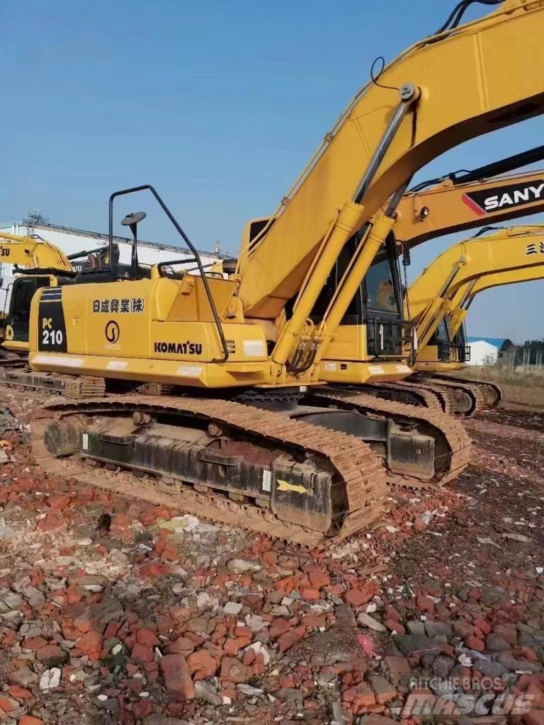 Komatsu PC 210 履带挖掘机