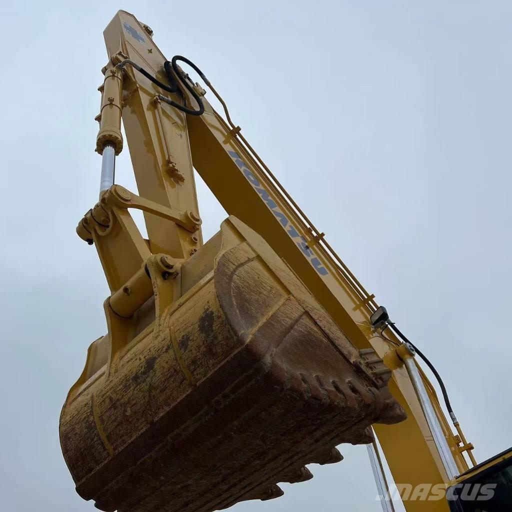 Komatsu PC 240 履带挖掘机