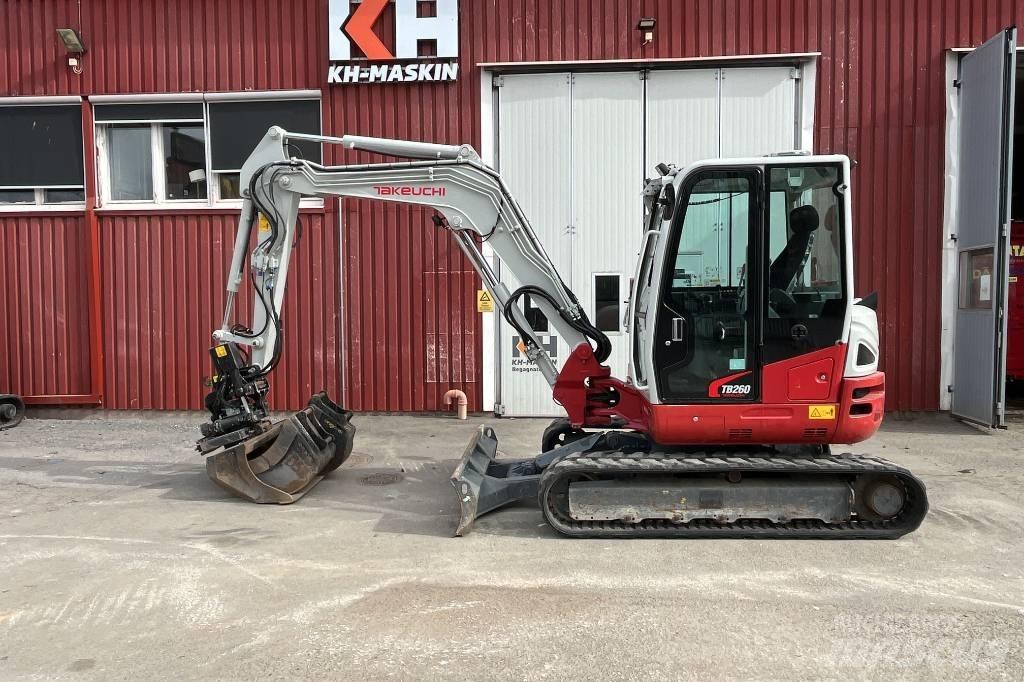 Takeuchi TB 260 小型挖掘机