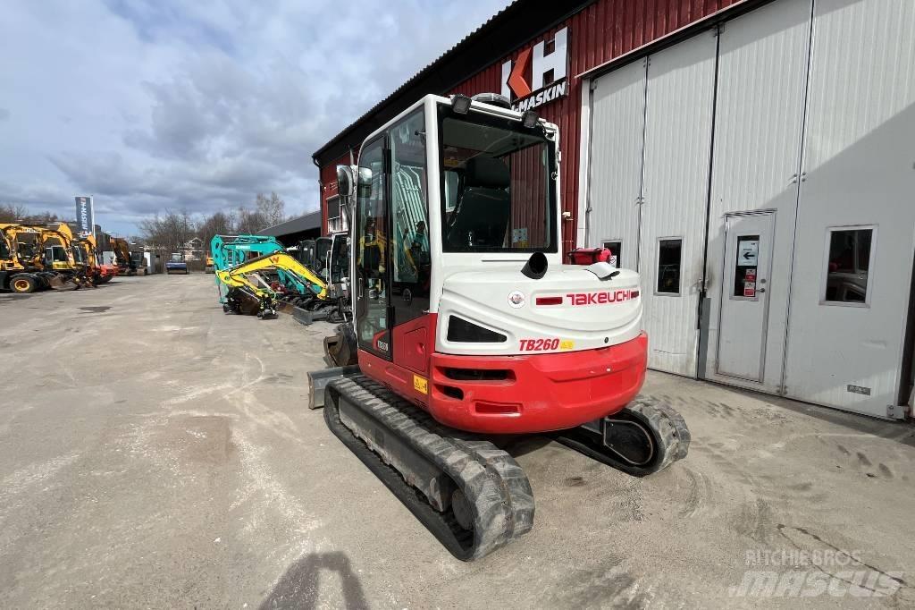 Takeuchi TB 260 小型挖掘机