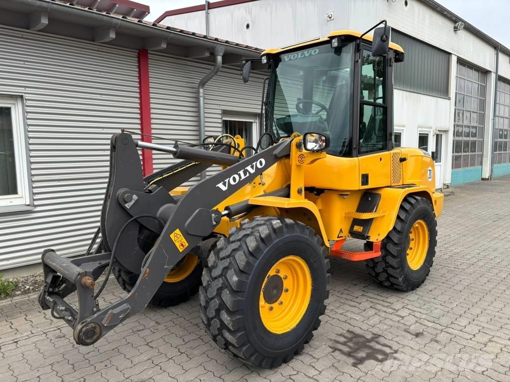 Volvo Radlader L30G 轮式装载机