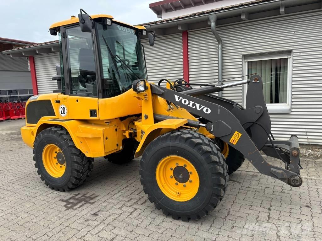 Volvo Radlader L30G 轮式装载机