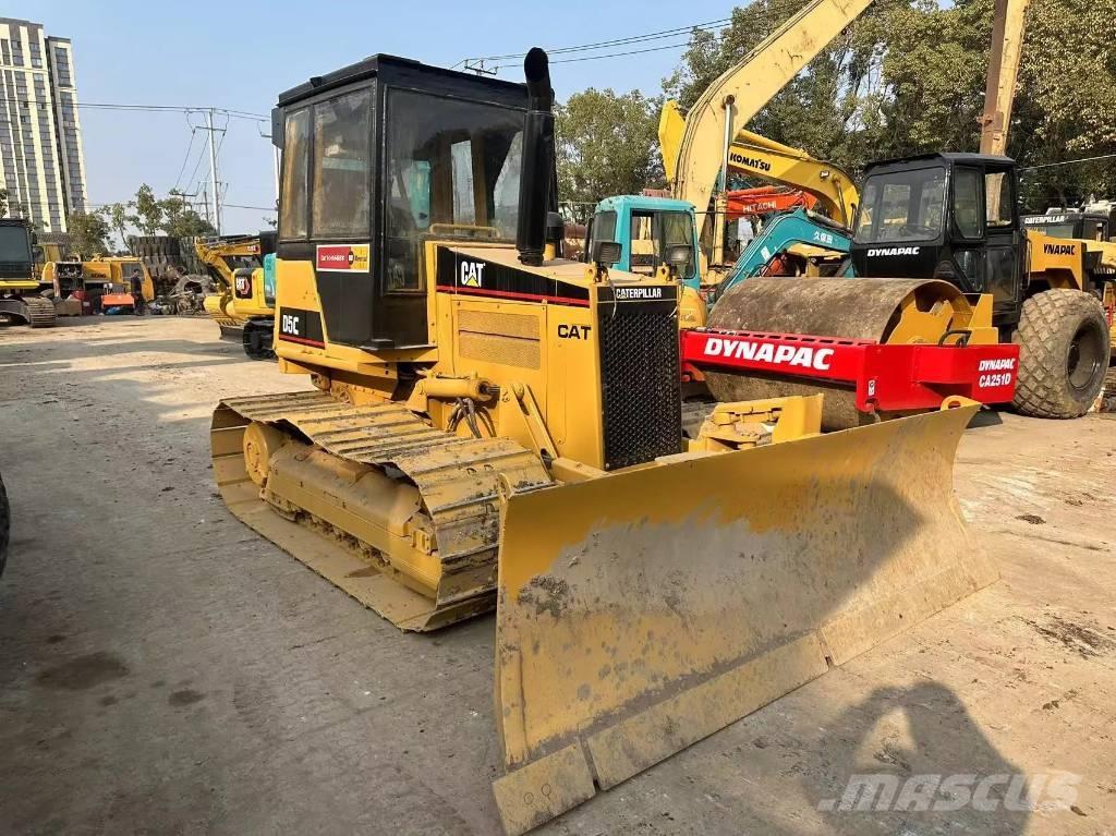 CAT D5C 履带式推土机