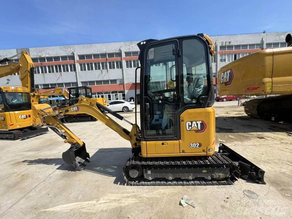 CAT 302 小型挖掘机
