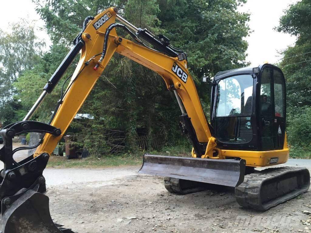 JCB 8050 RTS 小型挖掘机