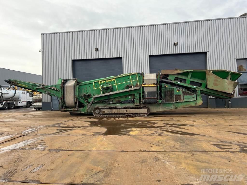 McCloskey R230 移动式筛分机