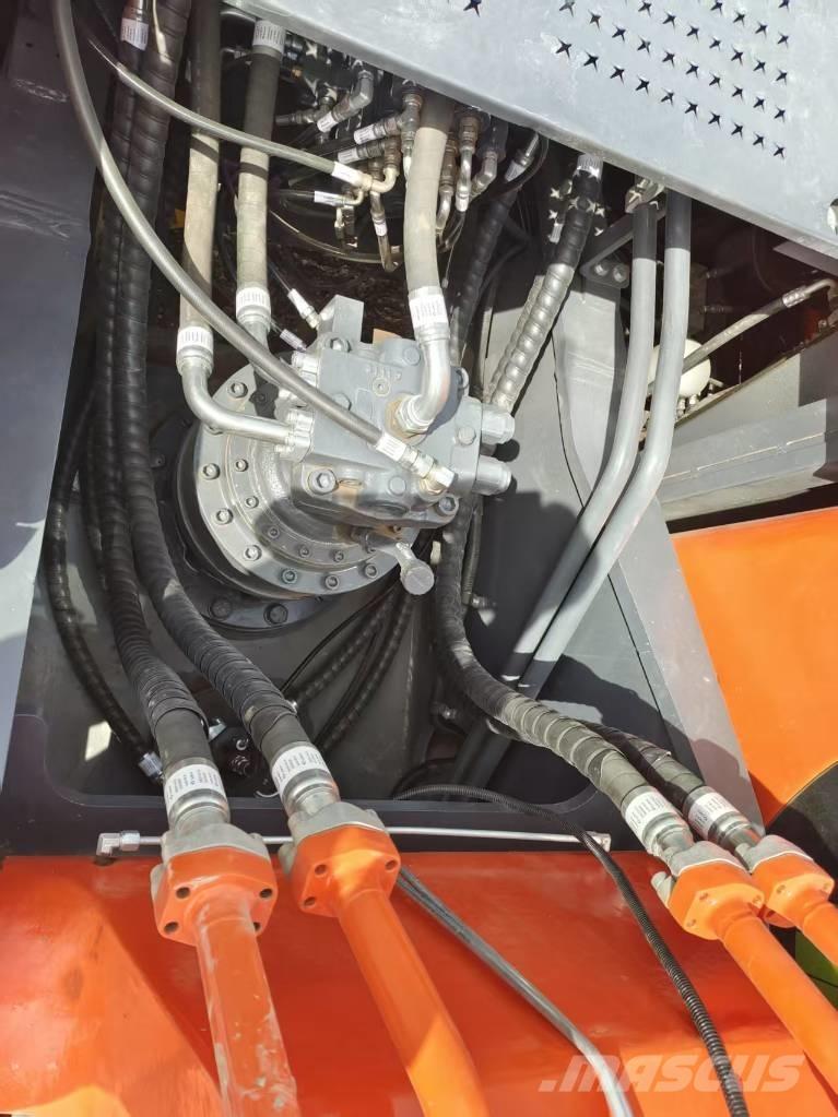 Doosan DX 300 LC-9C 履带挖掘机