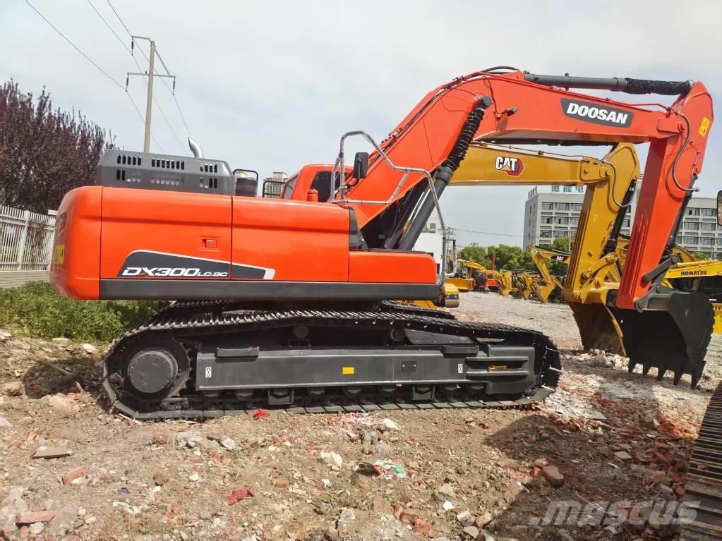 Doosan DX 300 LC-9C 履带挖掘机