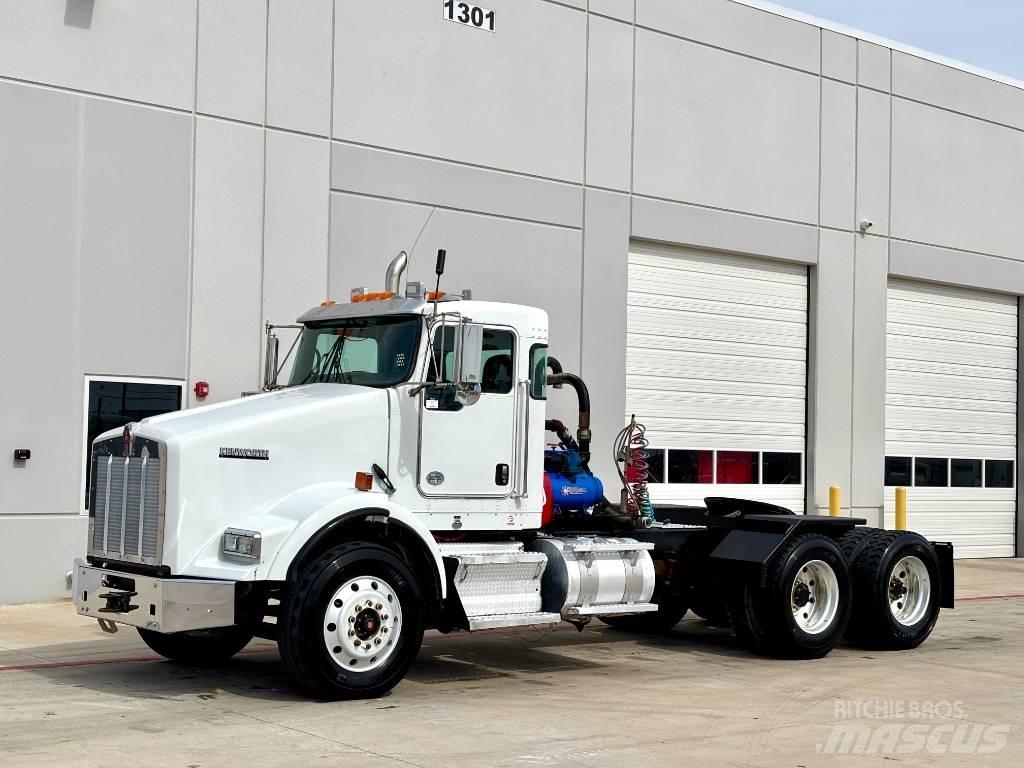 Kenworth T 800 牵引车