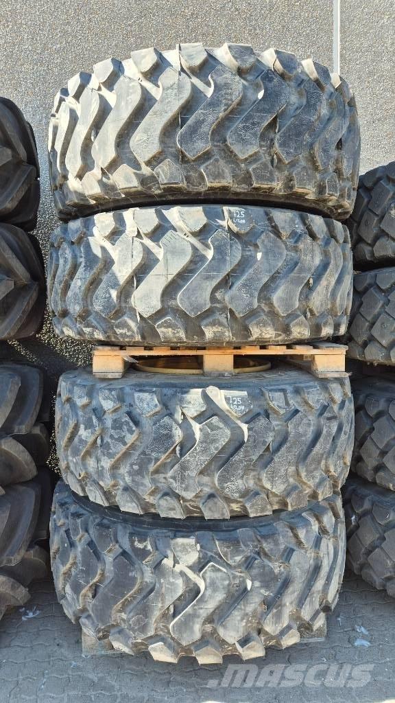 Michelin 23.5R25 轮胎、车轮、轮圈