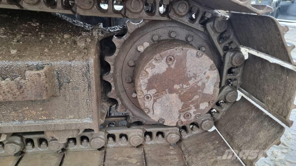 JCB JS 145 LC 履带挖掘机