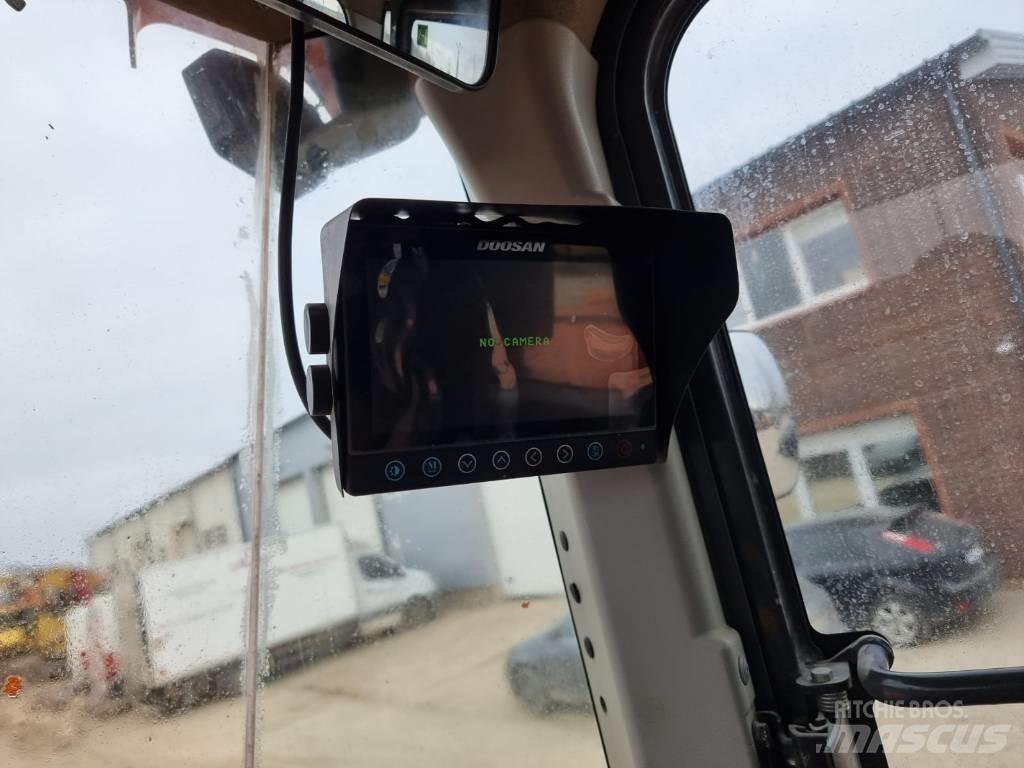 Doosan DL 200-3 轮式装载机