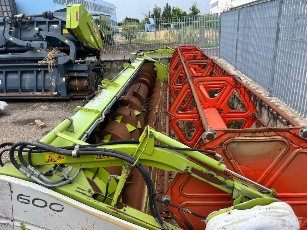 CLAAS C 600 联合收割机头