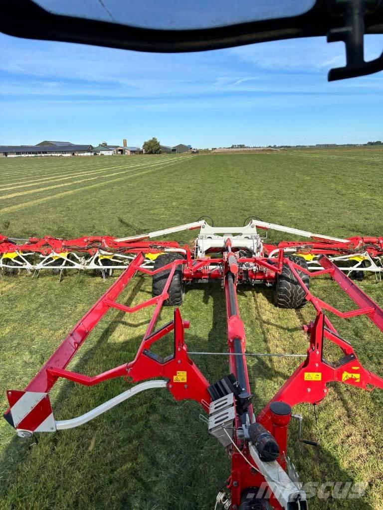 Pöttinger HIT 16-18 犁耙和摊草机