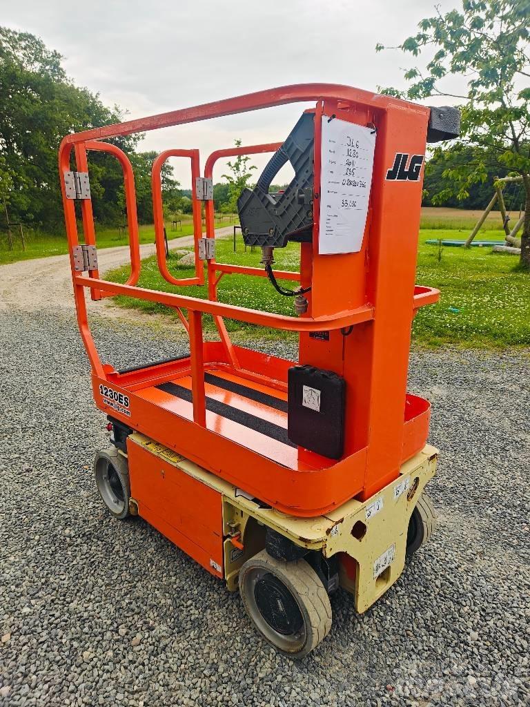 JLG 1230 ES 客货电梯