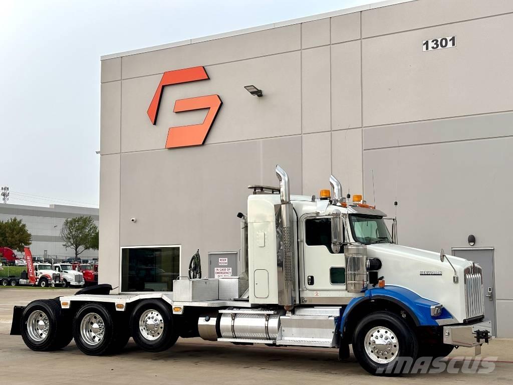 Kenworth T 800 牵引车