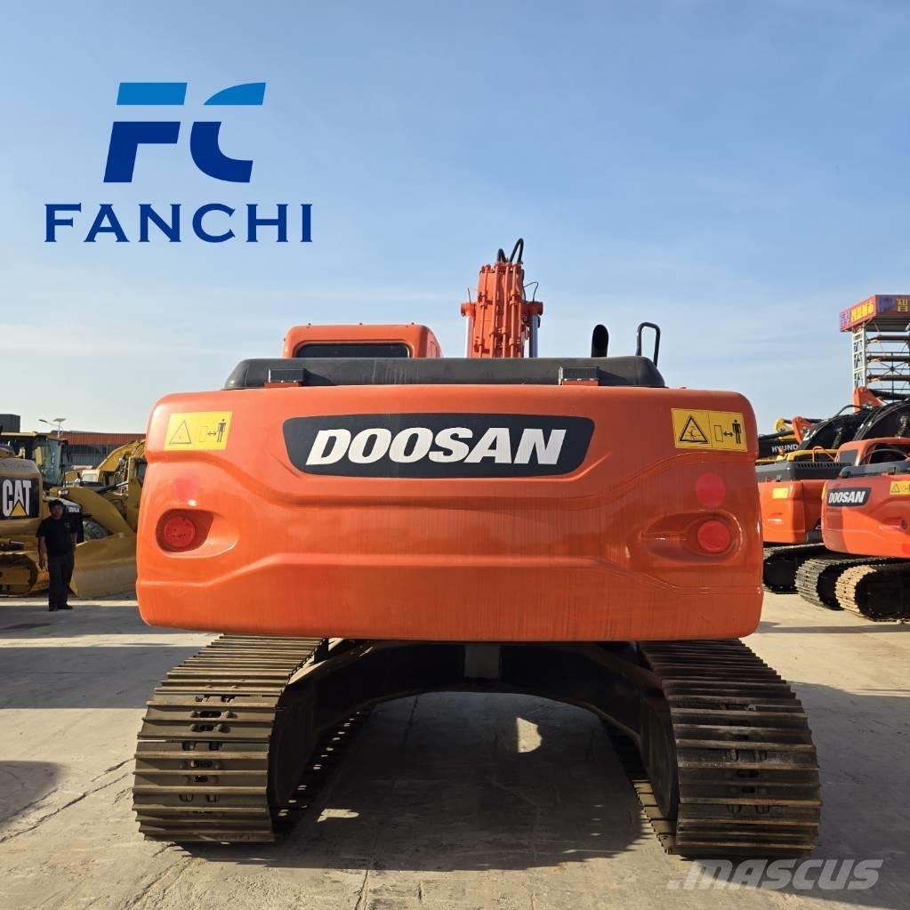 Doosan DX 225 LC 履带挖掘机
