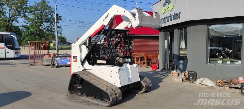 Bobcat T 200 滑移装载机