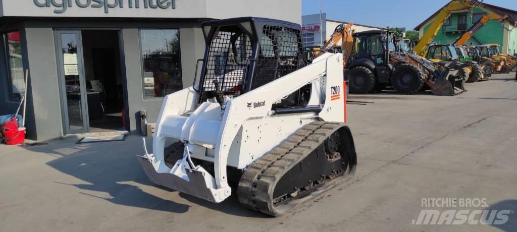 Bobcat T 200 滑移装载机