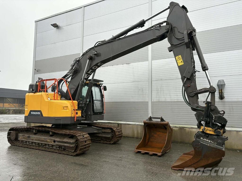 Volvo ECR235EL 特种挖掘机