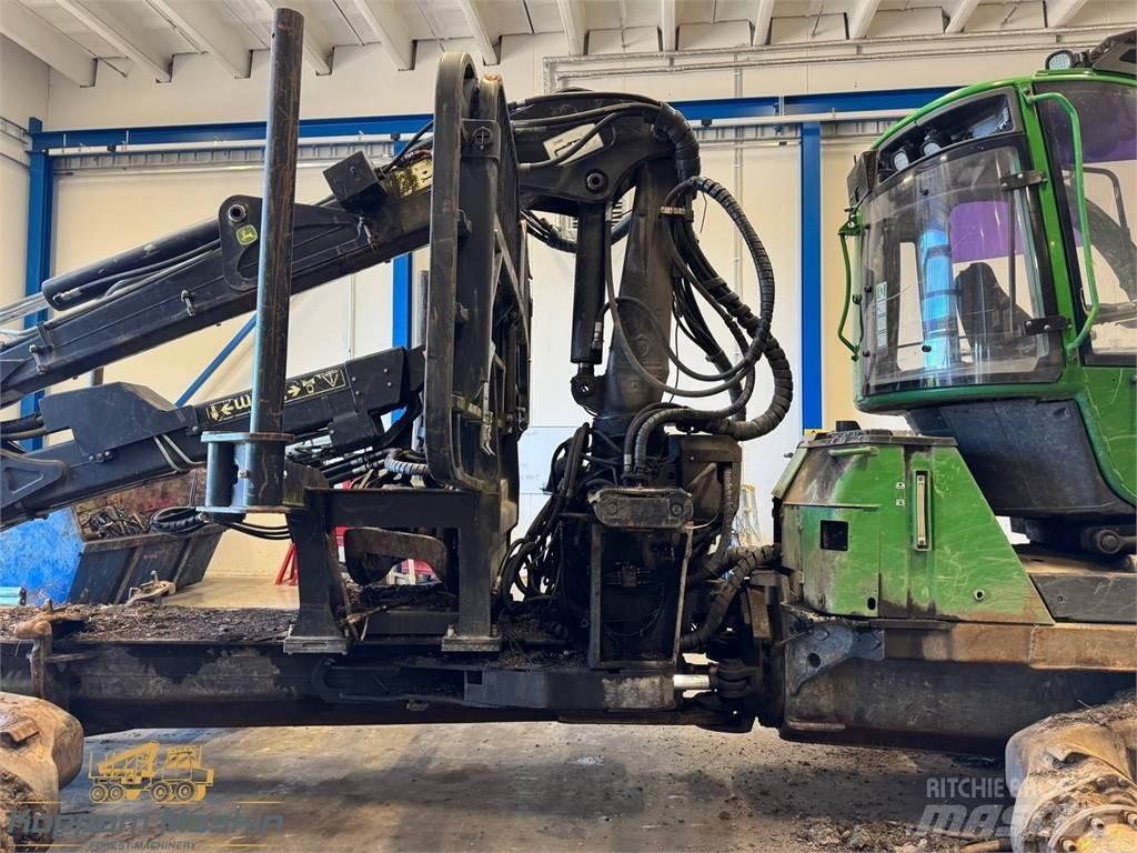John Deere 1910E 集运机