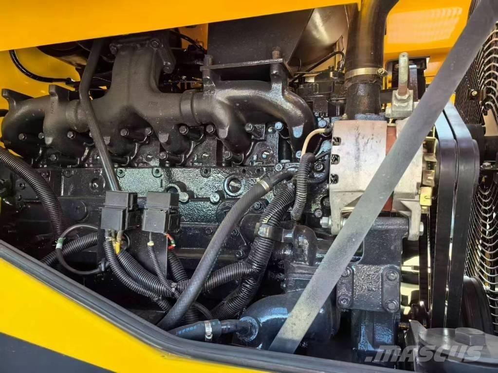 Komatsu WA 470 轮式装载机