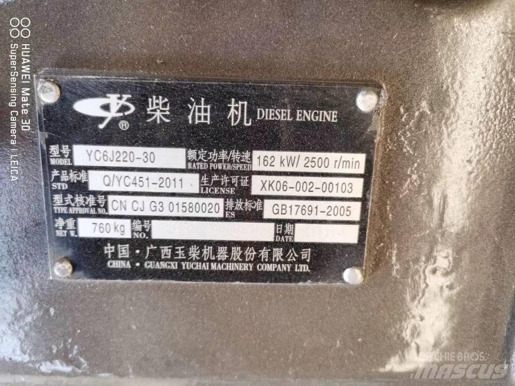 Yuchai YC6J220-30 发动机