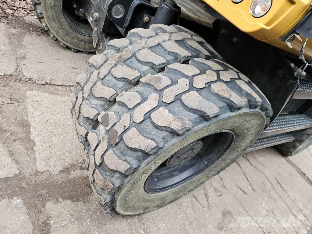 CAT m 314 F 轮式挖掘机