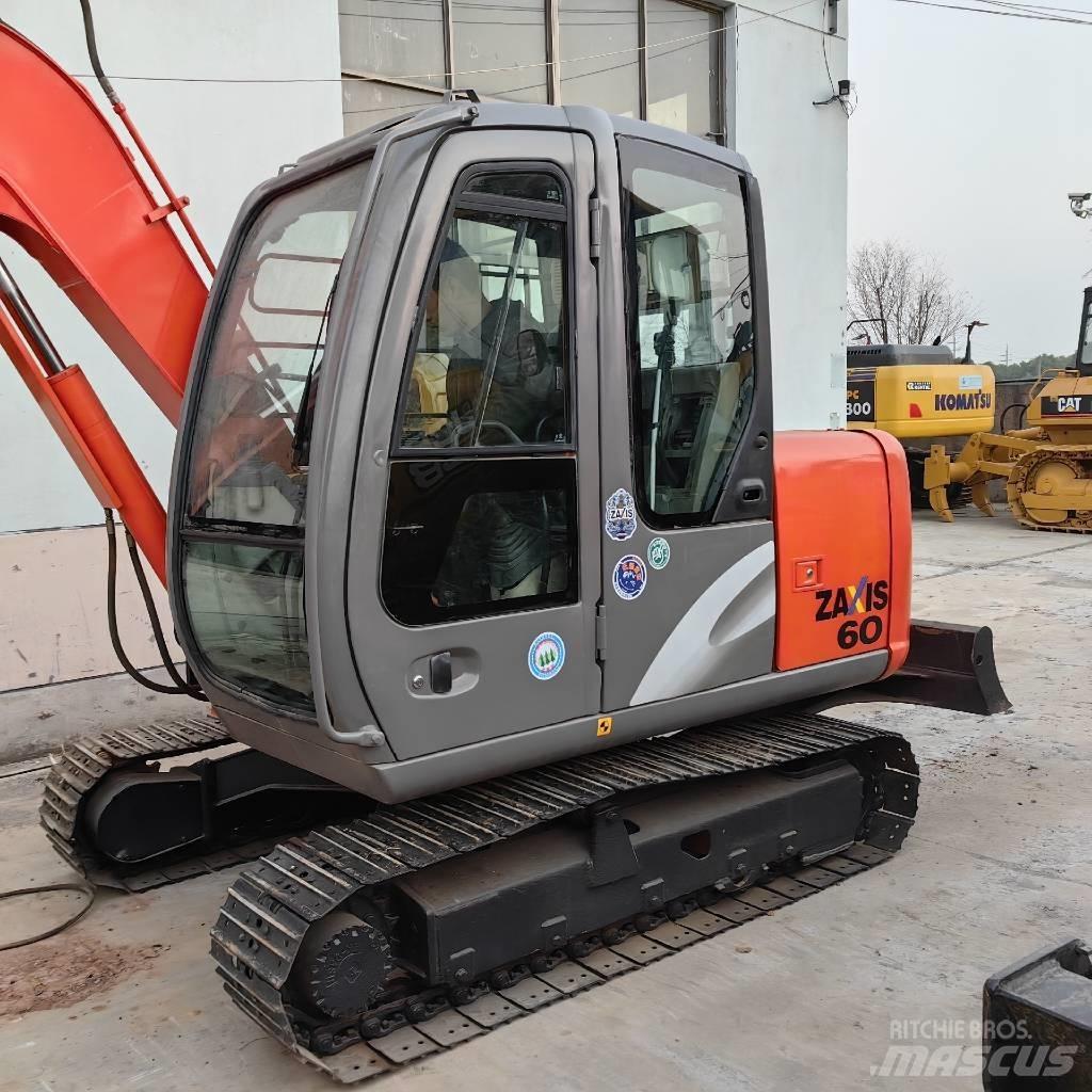 Hitachi ZX 60 小型挖掘机