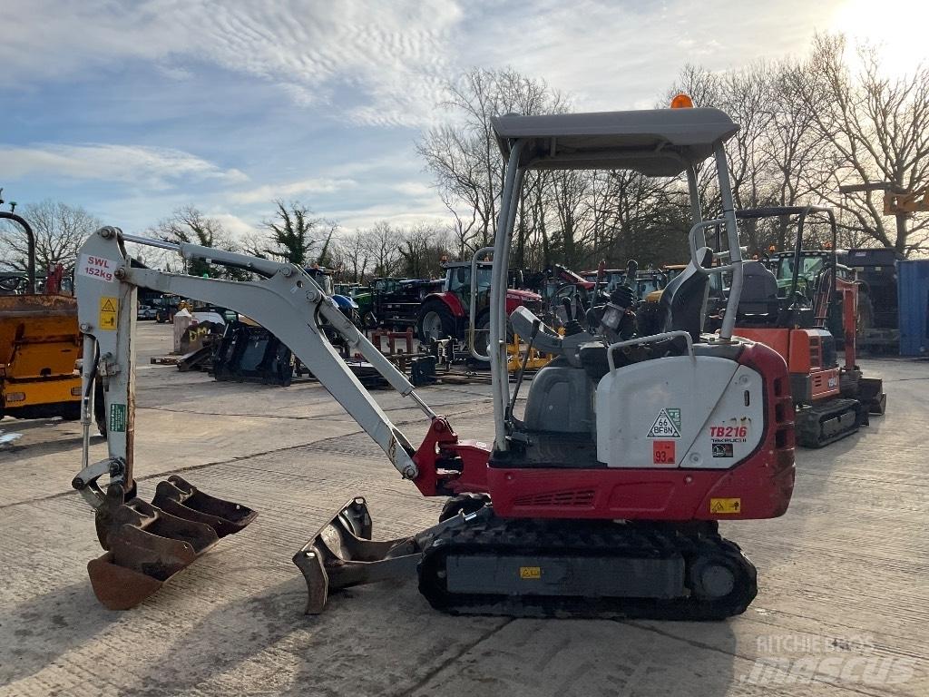 Takeuchi TB 216 小型挖掘机