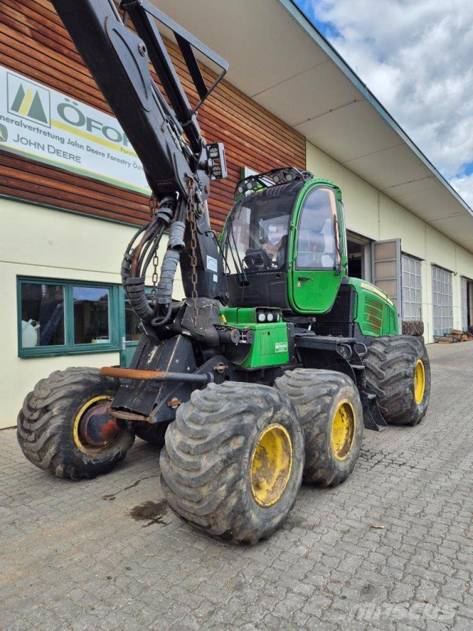 John Deere 1070 E 收割机