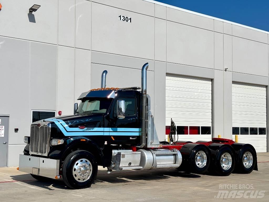 Peterbilt 567 牵引车