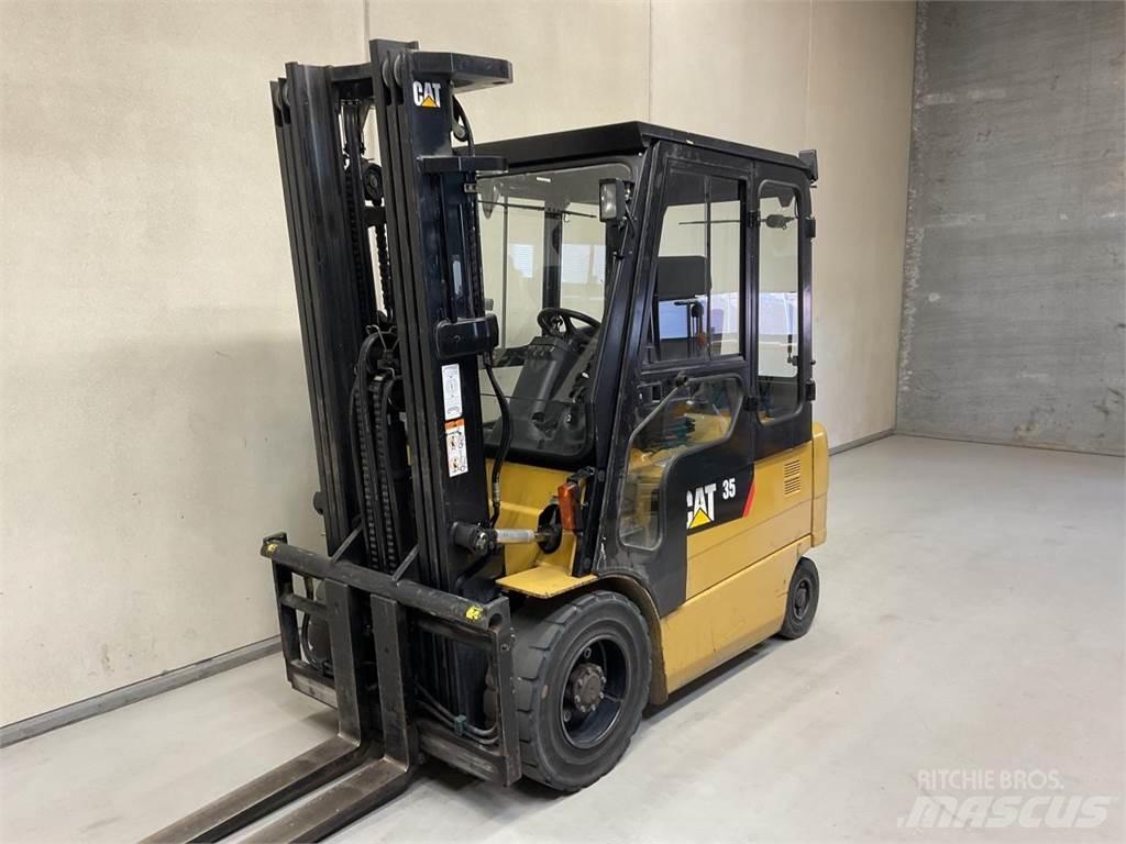 CAT EP35K-PAC 电动叉车