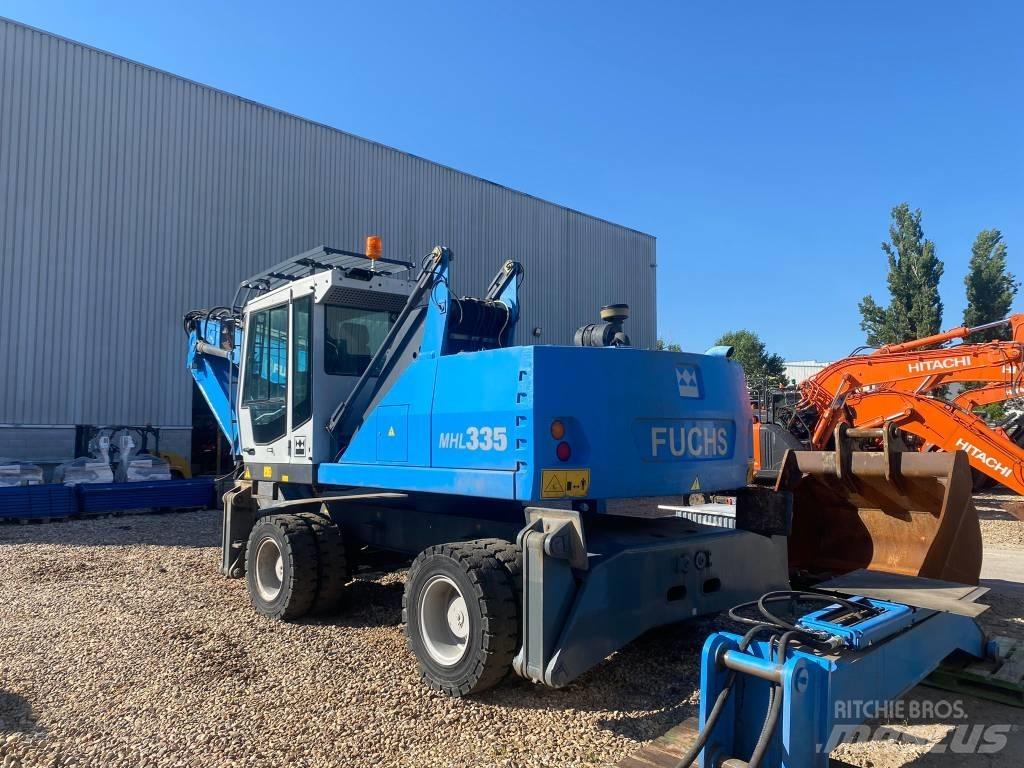 Fuchs MHL 335 工业挖掘机