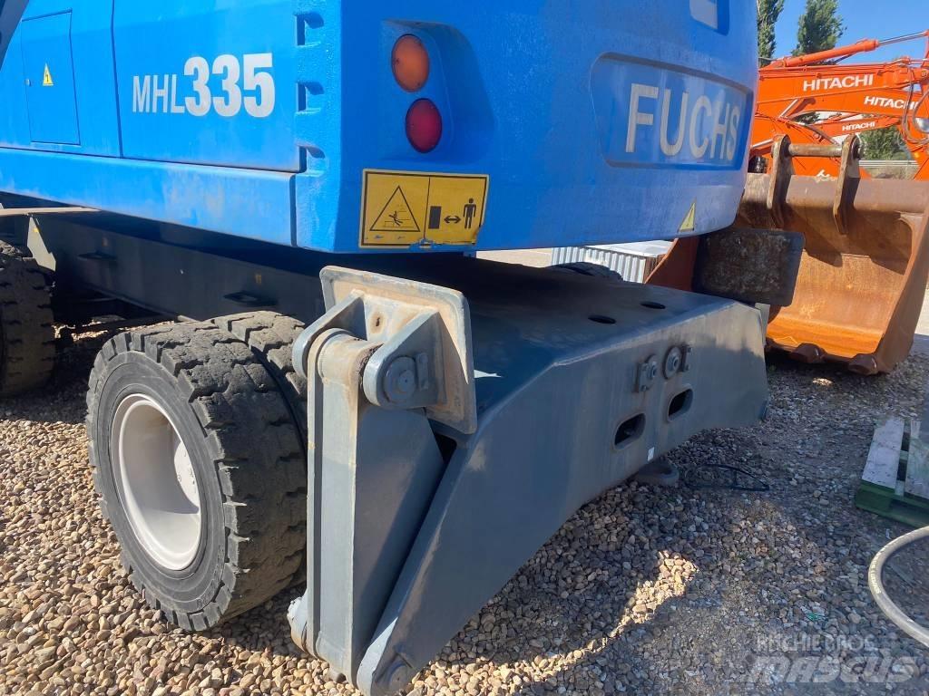 Fuchs MHL 335 工业挖掘机