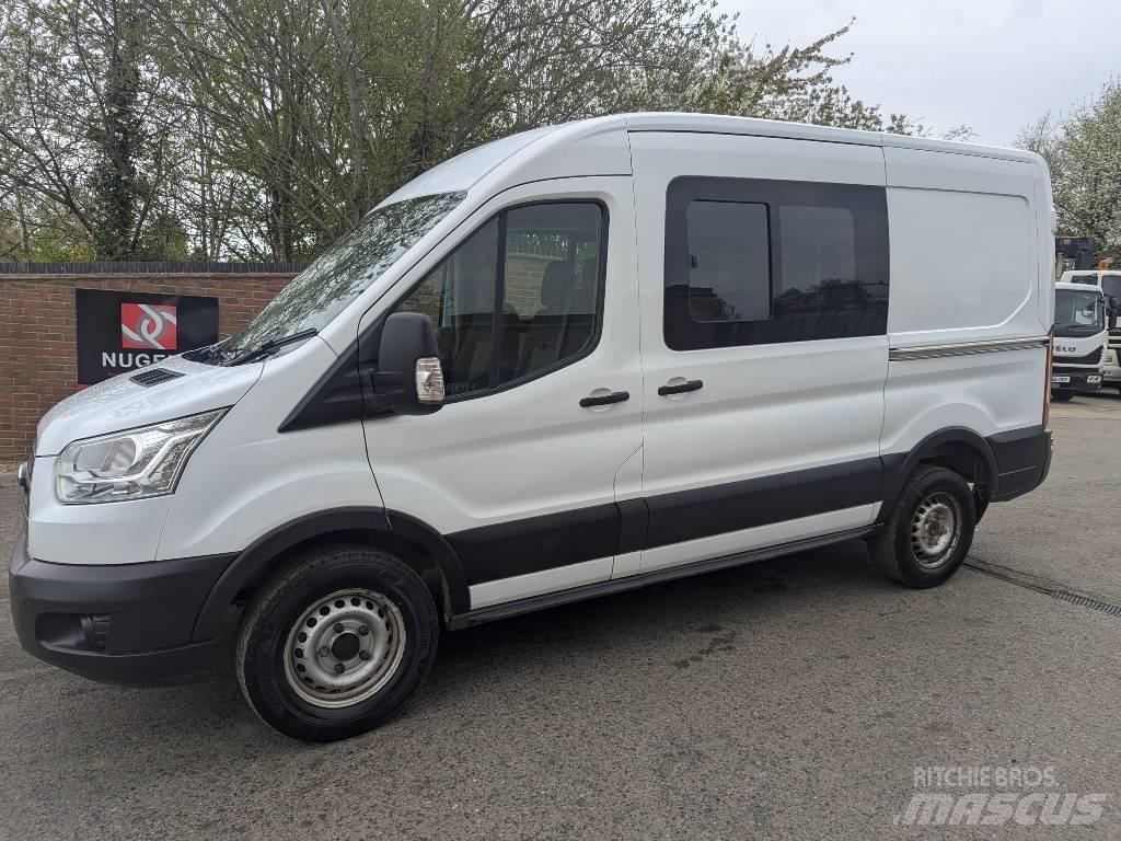 Ford Transit 大型面包车