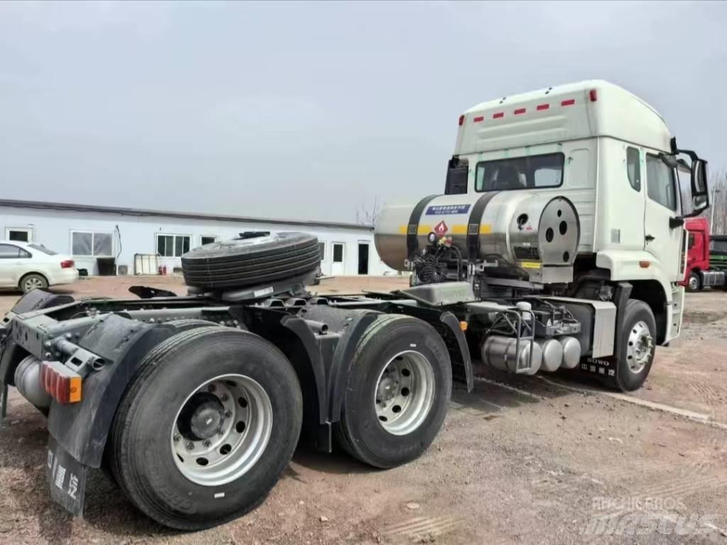 Howo 380 6x4 牵引车