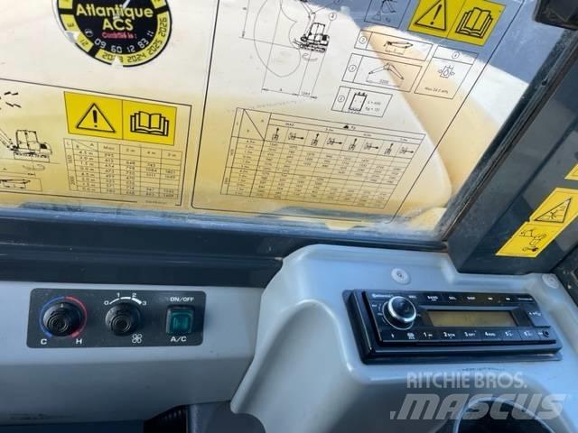 Komatsu PC 80 MR 中型挖掘机