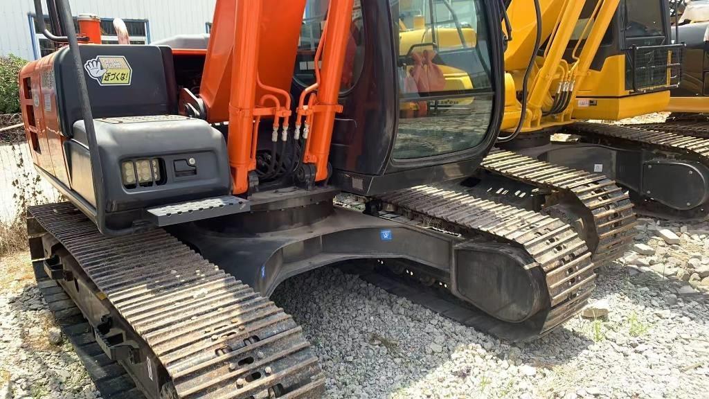 Hitachi ZAXIS120 履带挖掘机
