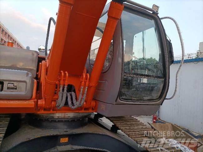 Hitachi Zaxis 200 LC 履带挖掘机
