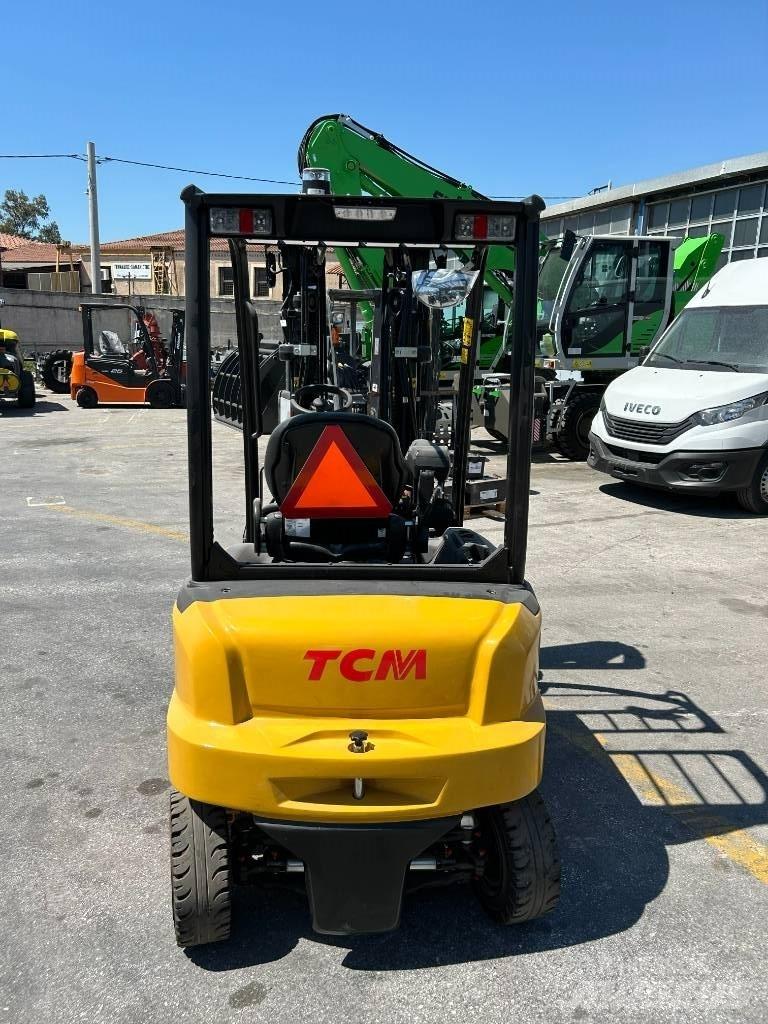 TCM FB20L-E4 电动叉车